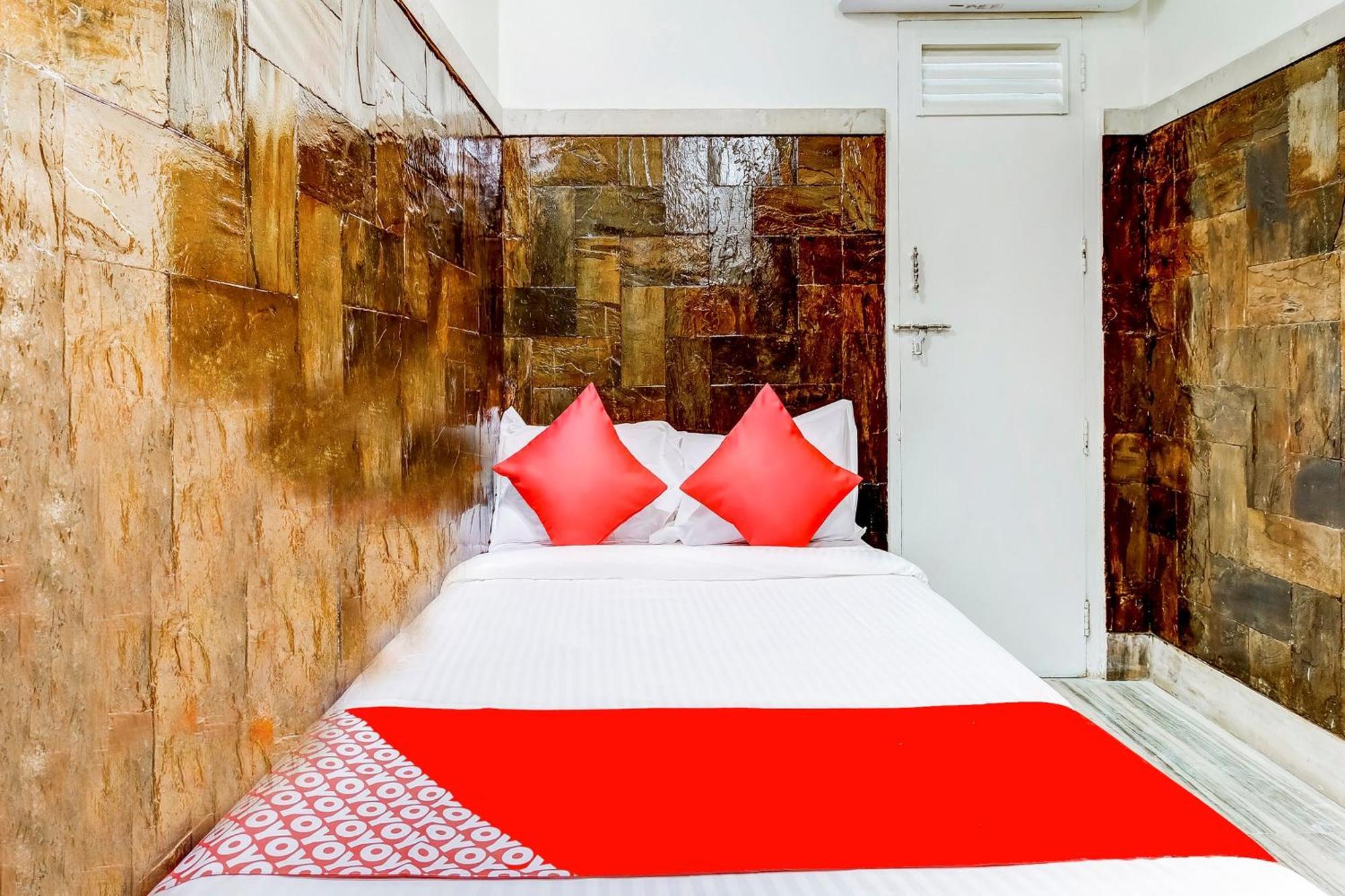 Super Oyo Hotel Dreamland Βομβάη Εξωτερικό φωτογραφία